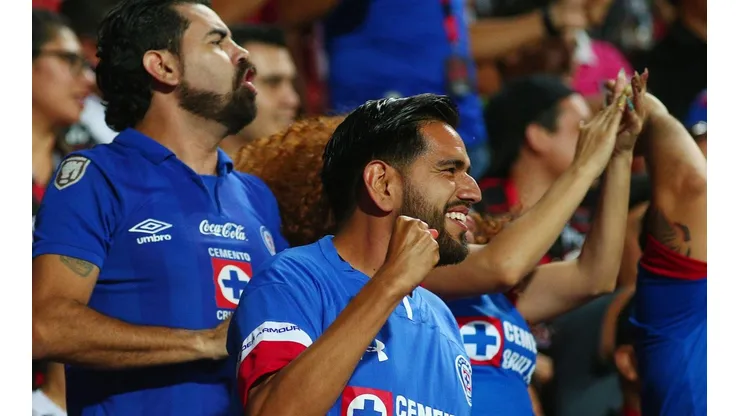 La afición de Cruz Azul copará el Azteca el domingo. (Jam Media)