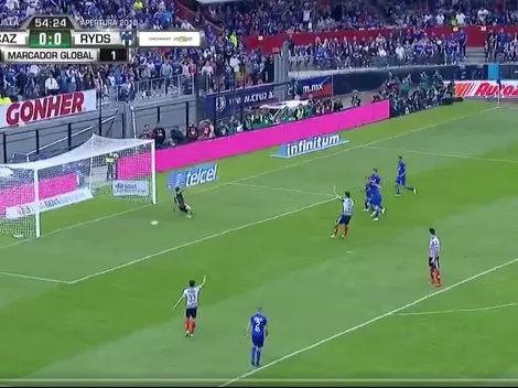 VIDEO: Con VAR incluido, golazo de Caraglio que le da la final a Cruz Azul