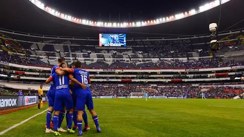 Cruz Azul ha sabido solo de victorias cuando debe definir una serie en el Azteca.