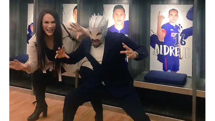 Vinieron a darle suerte a La Máquina al Azteca