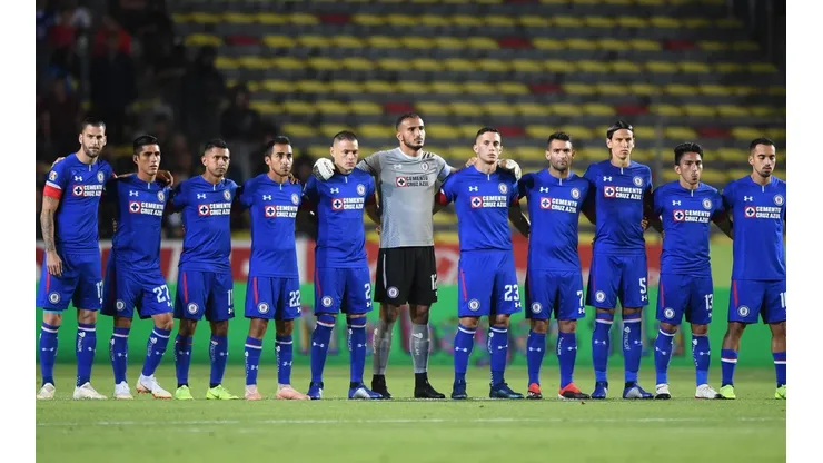 Así formó Cruz Azul este primer tiempo. (Jam Media)