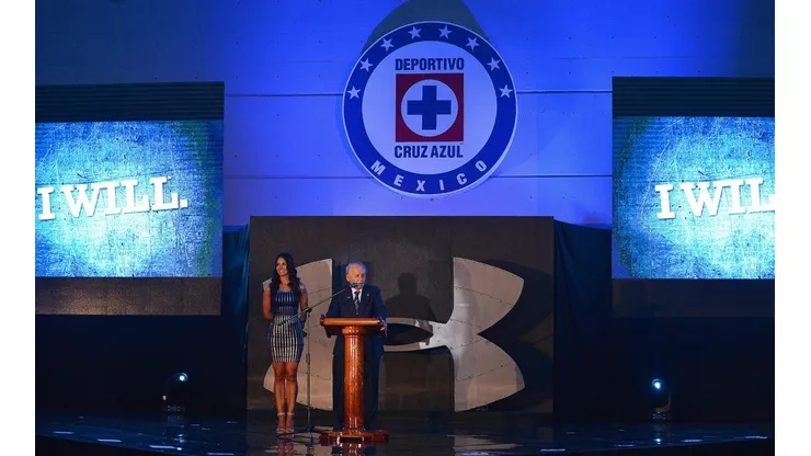 Guillermo Álvarez le dará un alto bono al plantel de Cruz Azul si es campeón. (Jam Media)
