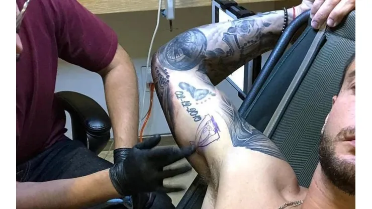 Milton Caraglio se tatuó la Copa MX. (Instagram CaraglioMilton)