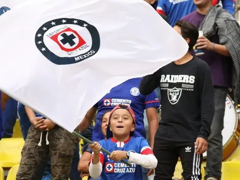 Suspenden en la escuela a fanático de Cruz Azul por interrumpir la clase con cánticos celestes