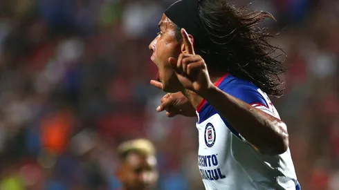 Flores fue operado en septiembre. (Jam Media)