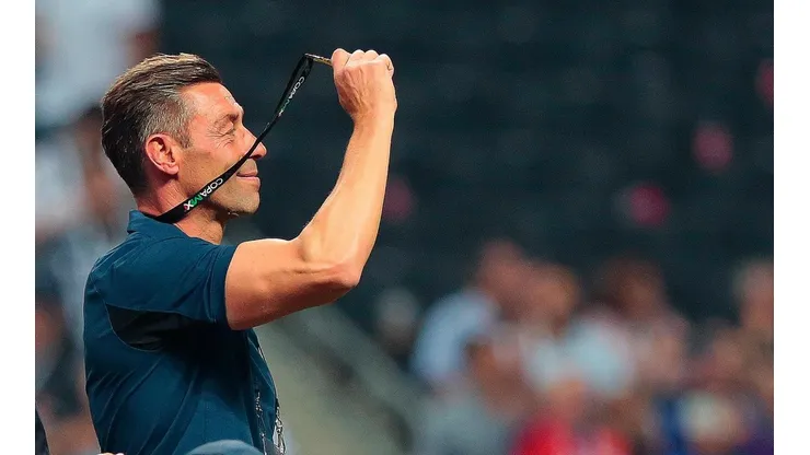 Caixinha dijo presente en la premiación de Copa MX. (Jam Media)