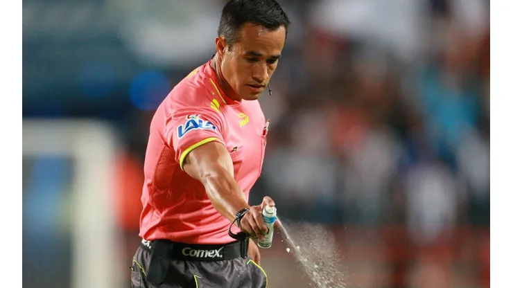 Rojas dirigirá el partido de este domingo. (Jam Media)