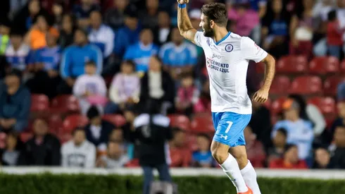 Cauteruccio debutó con gol a los 2' en Cruz Azul.