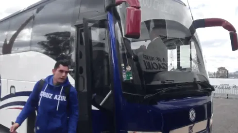 Cruz Azul fue recibido por Querétaro y miles de fanáticos.