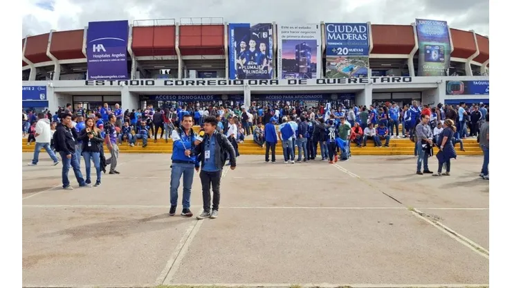 La Corregidora se llenó de Cementeros.
