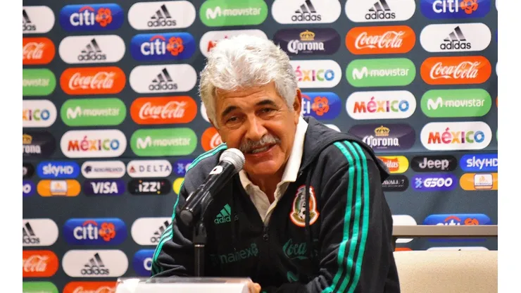 Ferretti le respondió a Peláez y a Caixinha por el Piojo