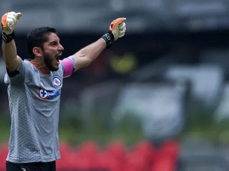 Super atajada del Chuy Corona que salvó a La Máquina