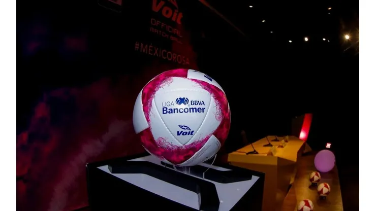 Todo octubre tendrá balones rosas en las canchas.