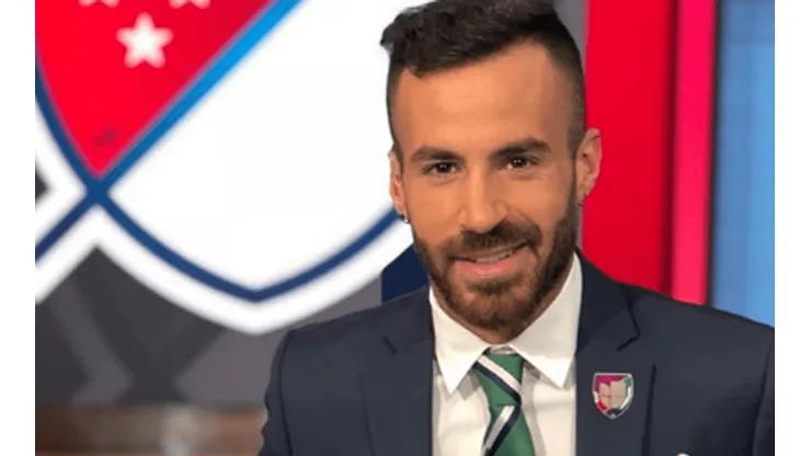 Crosas salió en defensa de Cauteruccio y Salas ante los rumores