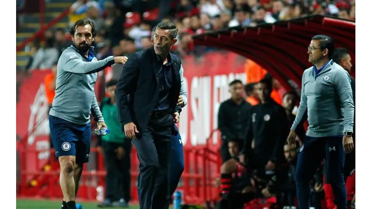 Pedro Caixinha fue castigado con tres fechas de sanción.