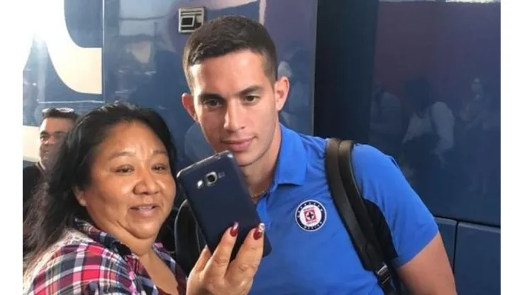 Fueron recibidos por los aficionados
