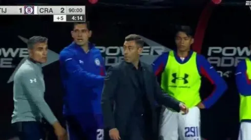 Caixinha se retiró indignado
