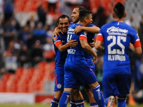 Cruz Azul venció a Atlas en el Estadio Azteca y aseguró el liderato