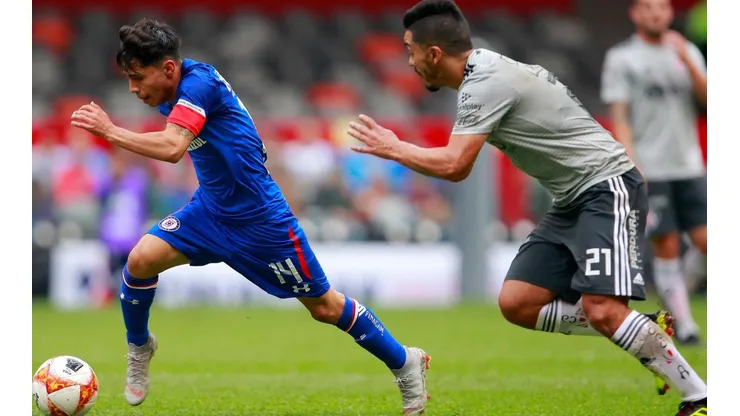 El chileno fue expulsado en el partido ante Atlas.