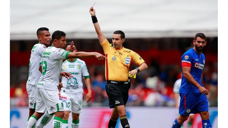 El árbitro dirigió la goleada cementera ante Cruz Azul / Foto: Jam Media