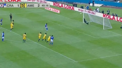 La tiró por las nubes