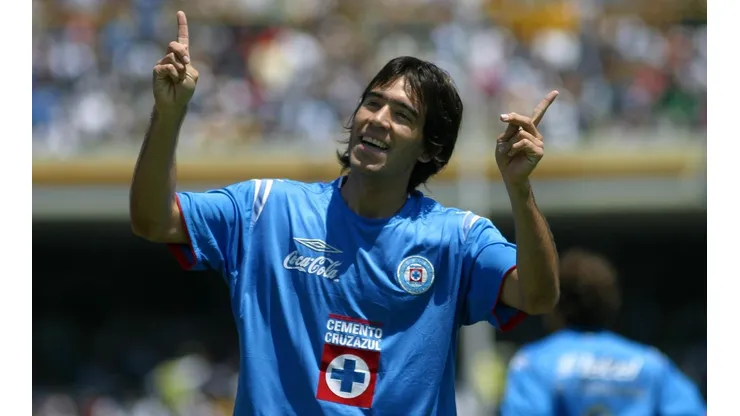 César Delgado jugó casi cinco años en Cruz Azul.