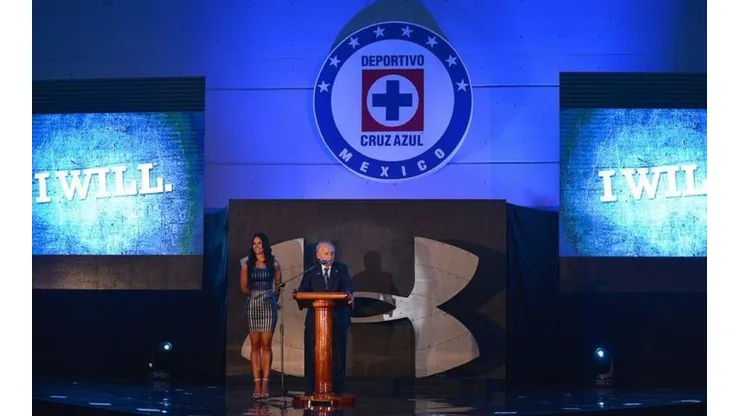 El presidente de Cruz Azul no habla mucho con la prensa. (Jam Media)