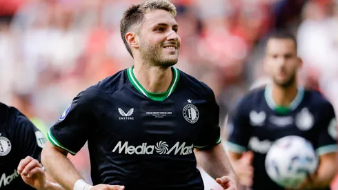 Santo Giménez debutará en la nueva temporada de la Eredivisie.