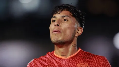 El defensor mexicano rescindió su contrato con los cementeros después de alegar "razones personales" a su decisión.