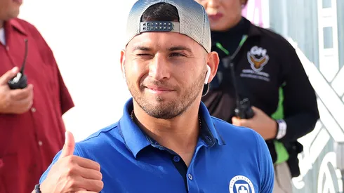 Juan Escobar sigue perteneciendo a Cruz Azul.