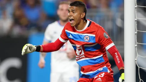 Kevin Mier portó una playera en honor a Miguel Marín.