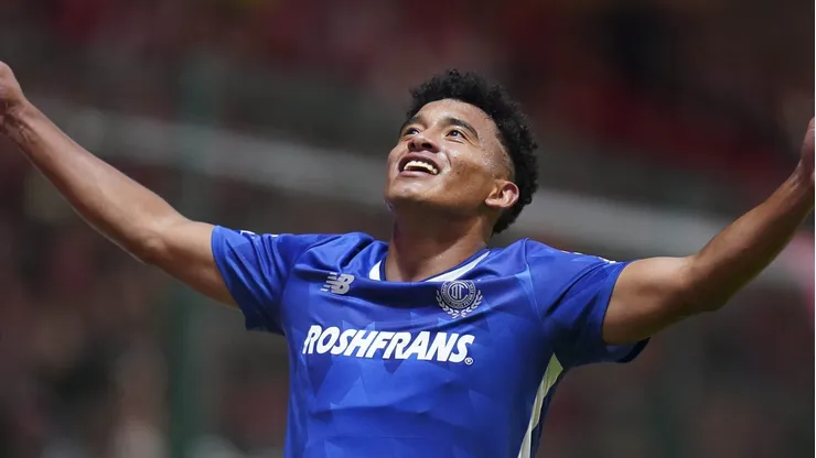 Los Diablos cambiaron sus colores tradicionales y usaron uno idéntico al que utiliza Cruz Azul en sus partidos como local.