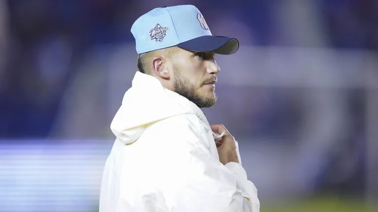 Gonzalo Piovi no jugó ante Chivas por expulsión.