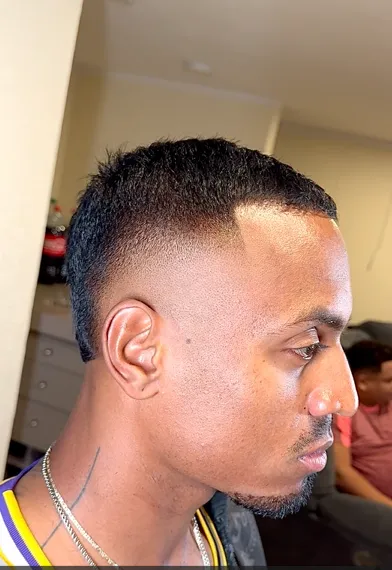 El Mohicano, corte de cabello de Willer Ditta (IG Barbero Memo)