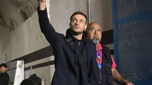 Anselmi saca pecho con la afición celeste.