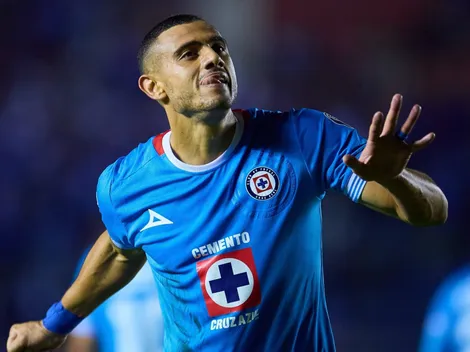 La noticia que acerca a Giakoumakis al campeonato de goleo