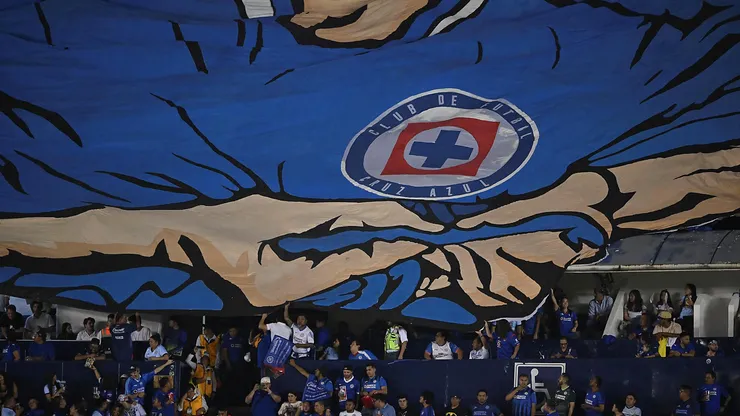 Cruz Azul supera al América en asistencia al Estadio Ciudad de los Deportes.