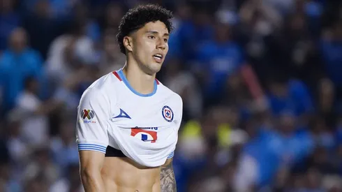 Jorge Sánchez recibió un duro choque.