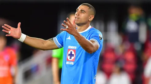 Giorgos de nuevo está afuera del XI titular.