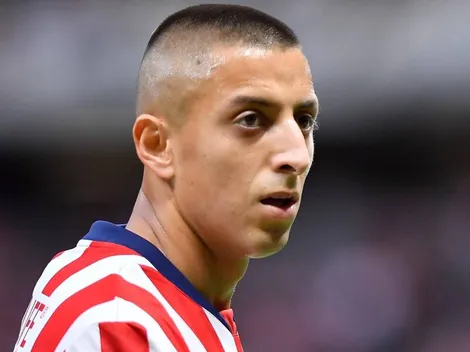 Las dolorosas palabras del Piojo Alvarado tras renovar con Chivas