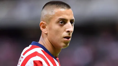 Las dolorosas palabras del Piojo Alvarado tras renovar con Chivas