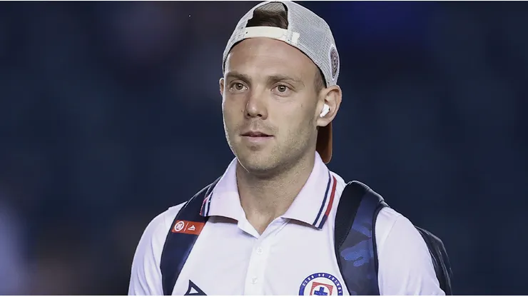 Rotondi tuvo que salir de cambio en Cruz Azul.