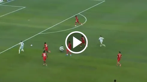 El canterano de Cruz Azul volvió a desaprovechar una clara oportunidad y acrecienta su sequía con la playera de la selección nacional.