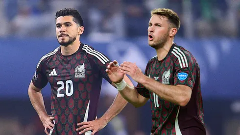 Continúa la disputa interna por el puesto de "nueve" en la Selección Mexicana.