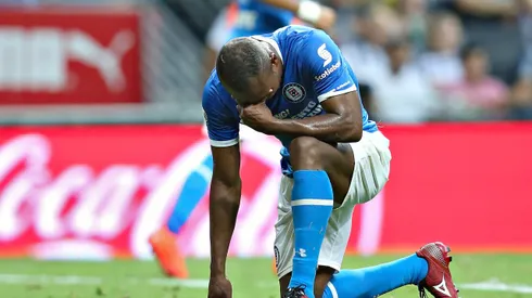 El ex Cruz Azul ahora es cantante de salsa.