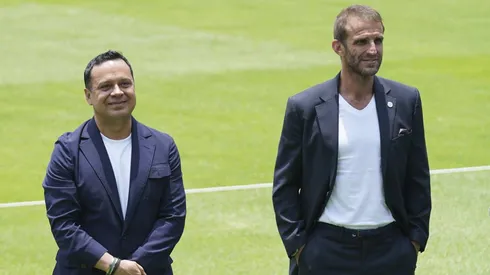 Iván Alonso agradeció especialmente a Víctor Velázquez por la victoria