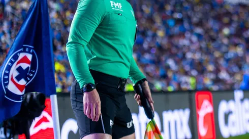 Los cementeros golearon a Las Águilas pero aún así hubo polémica por la convalidación de un gol en fuera de juego.