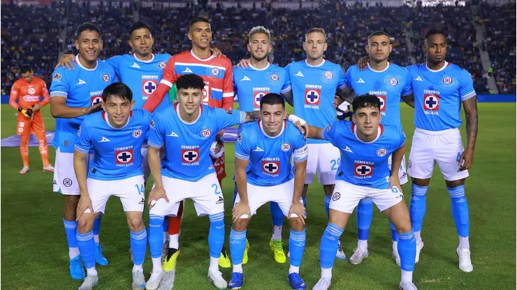 Cruz Azul ganó, gustó y goleó ante América.