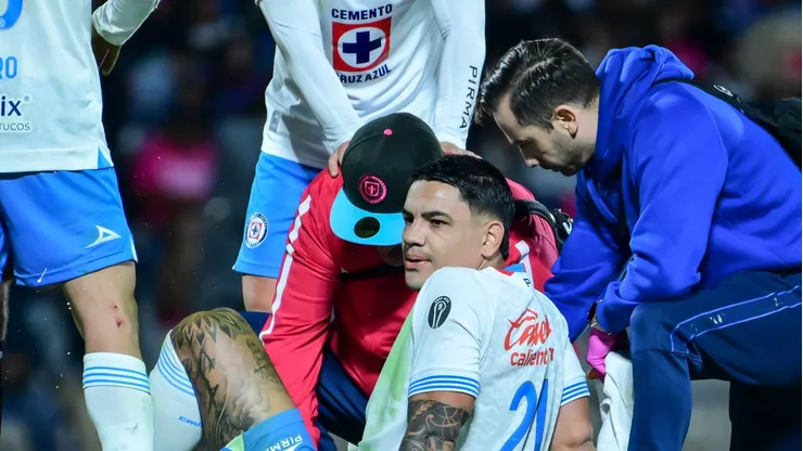 El goleador uruguayo disputaba su segundo compromiso después de volver tras 8 meses de inactividad producto de su rotura de ligamentos.