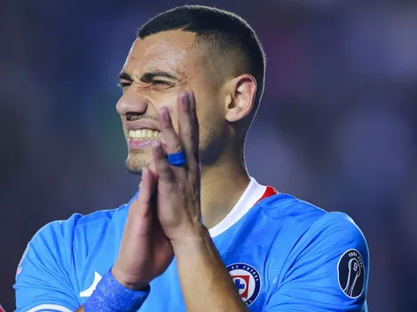 ¿Por qué no juega Giakoumakis contra Pumas?